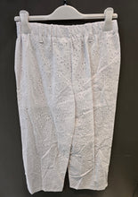 Carica l&#39;immagine nel visualizzatore di Gallery, Pantalone sangallo
