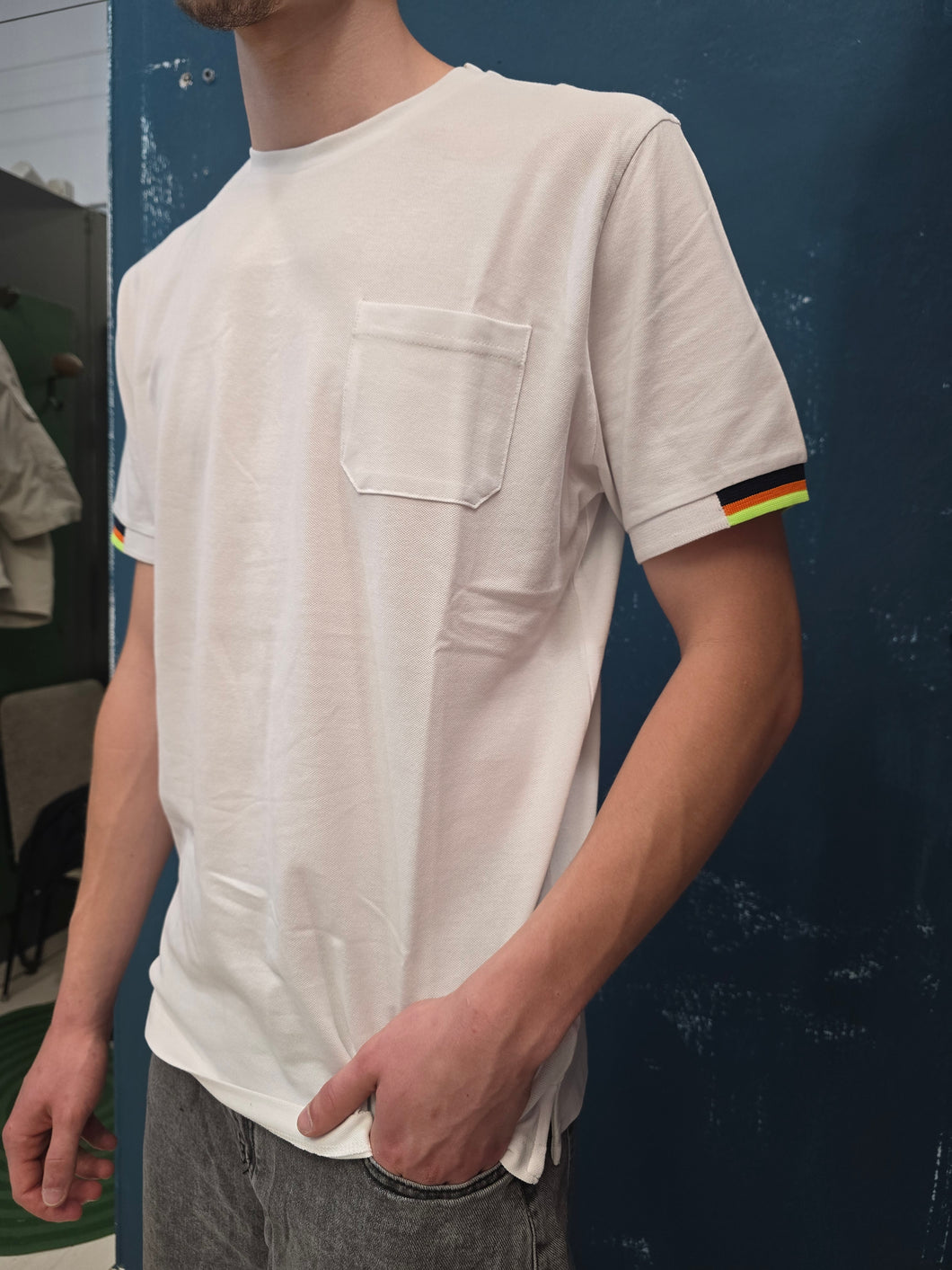 T- shirt