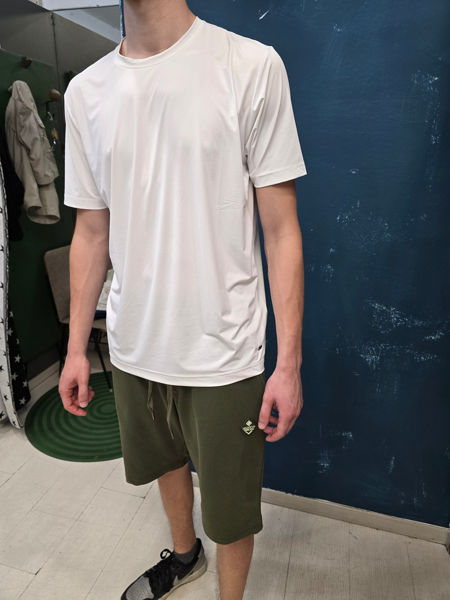 T-Shirt Paricollo Tessuto Tecnico Elasticizzata