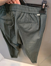 Carica l&#39;immagine nel visualizzatore di Gallery, Pantalone jogger
