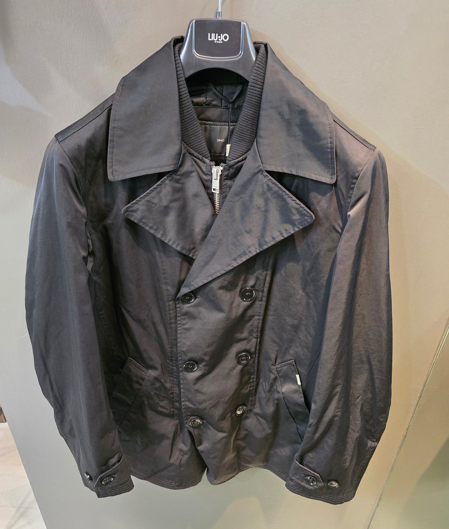 Giubbotto Impermeabile Imbottitura Media Doppiopetto Chiusura Interna Zip Nero