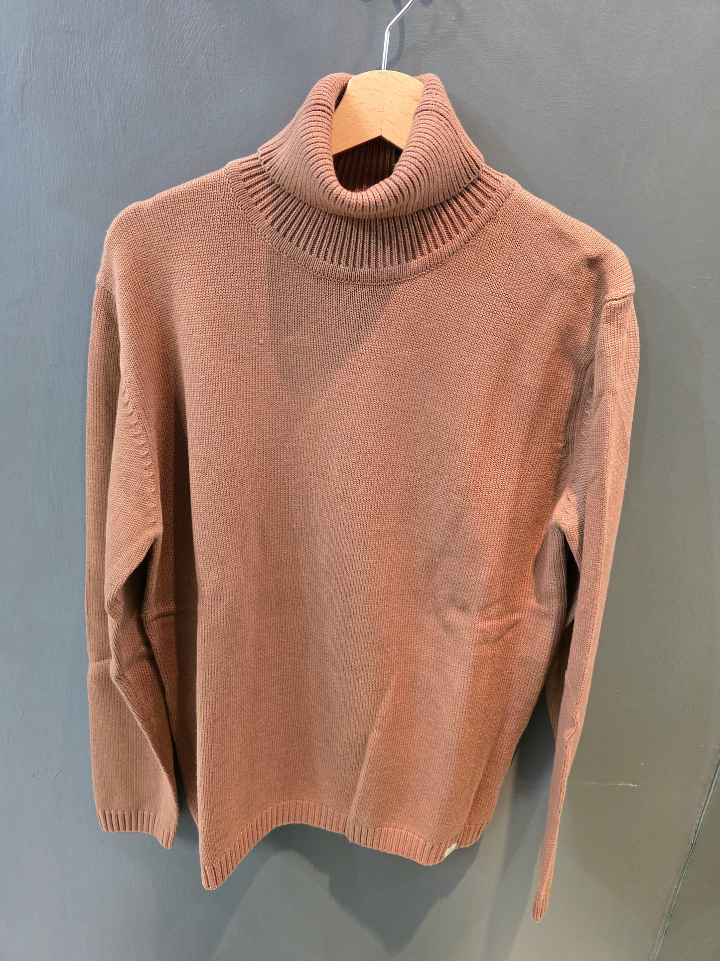 Maglia Dolcevita Media Pesantezza Biscotto Marrone Beige