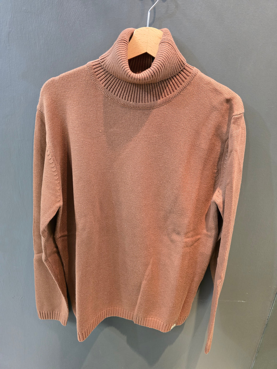 Maglia Dolcevita Media Pesantezza Biscotto