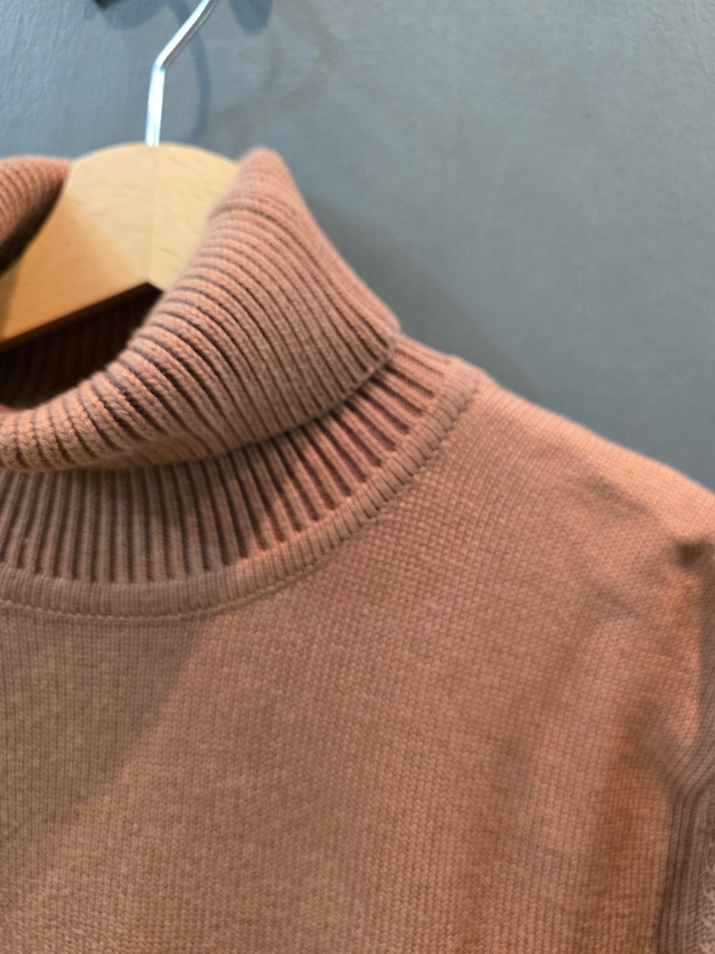 Maglia Dolcevita Media Pesantezza Biscotto Marrone Beige