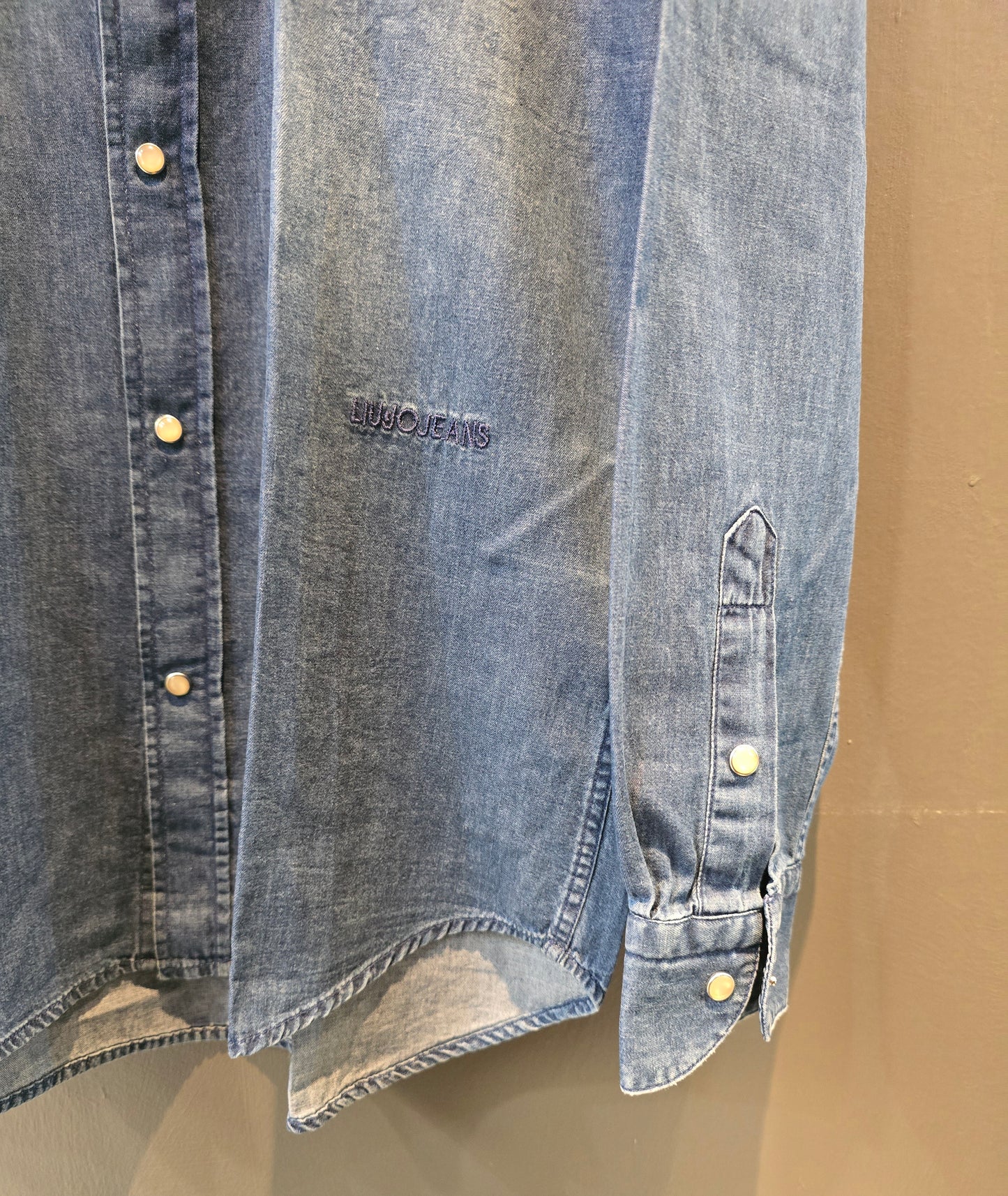 Camicia Coreana Jeans Lavaggio Medio Blu