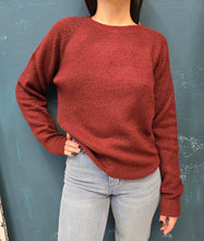 Carica l&#39;immagine nel visualizzatore di Gallery, Maglia Paricollo Coste Bordeaux
