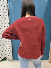 Carica l&#39;immagine nel visualizzatore di Gallery, Maglia Paricollo Coste Bordeaux
