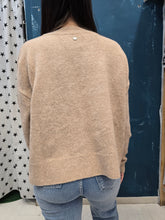 Carica l&#39;immagine nel visualizzatore di Gallery, Maglia Fiocchi Raso Corta Larga Camel
