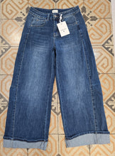 Carica l&#39;immagine nel visualizzatore di Gallery, Jeans largo

