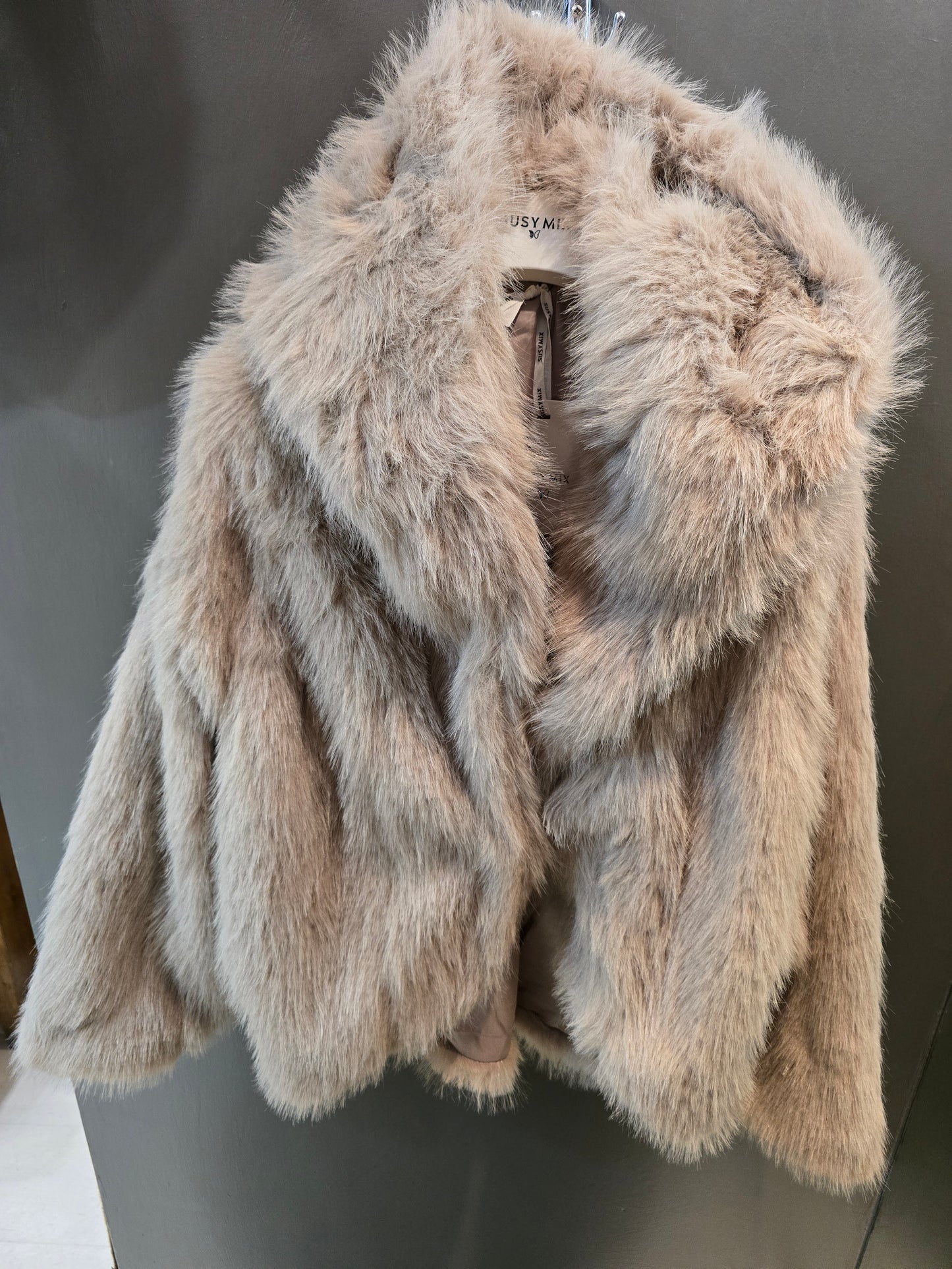 Pelliccia Ecologica Media Cappuccio Gancio Taglia Unica