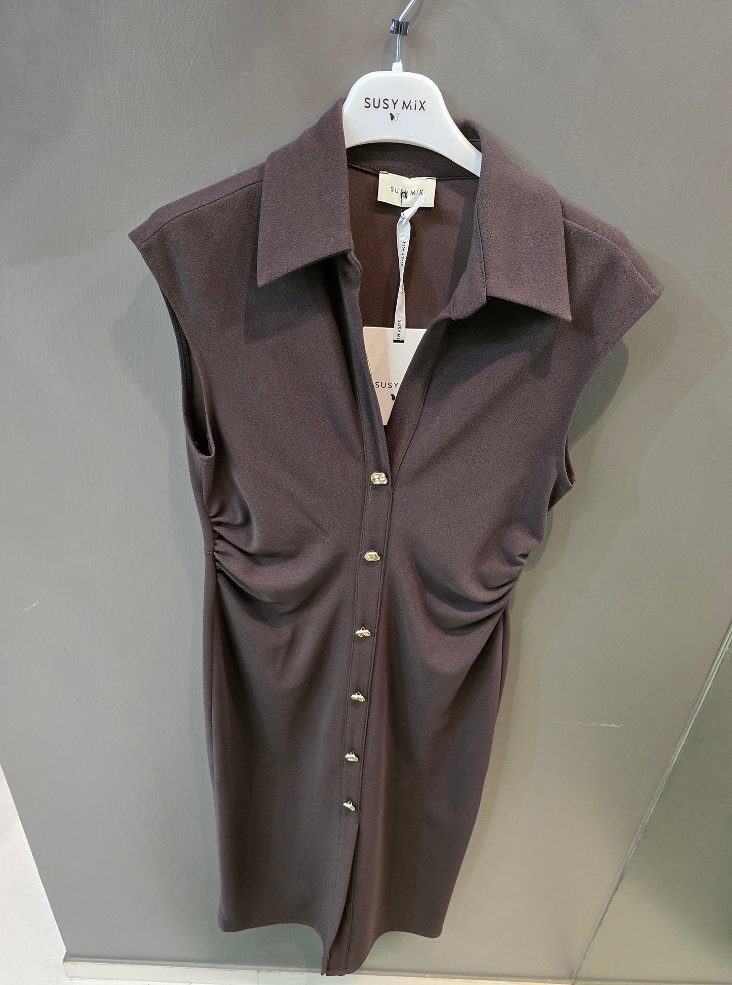 Abito Neoprene Elasticizzato Cioccolato Bottoni Dorati