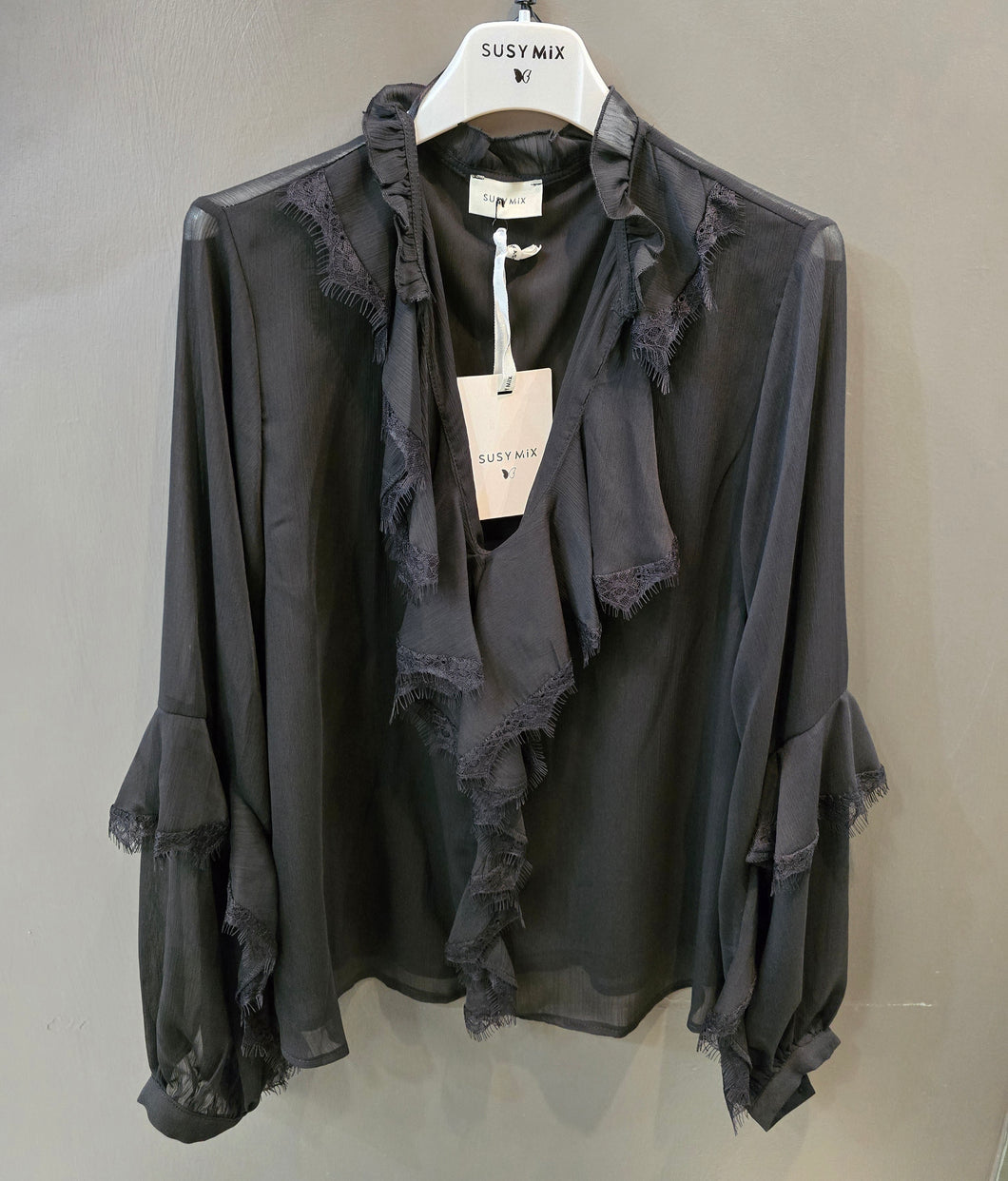 Camicia Chiffon Jabot Pizzo Maniche Bombate