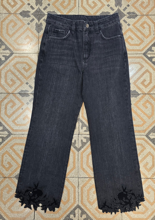 Jeans Elasticizzato Intaglio Fondo Orlo Nero Taglia 42