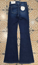 Carica l&#39;immagine nel visualizzatore di Gallery, Jeans zampa
