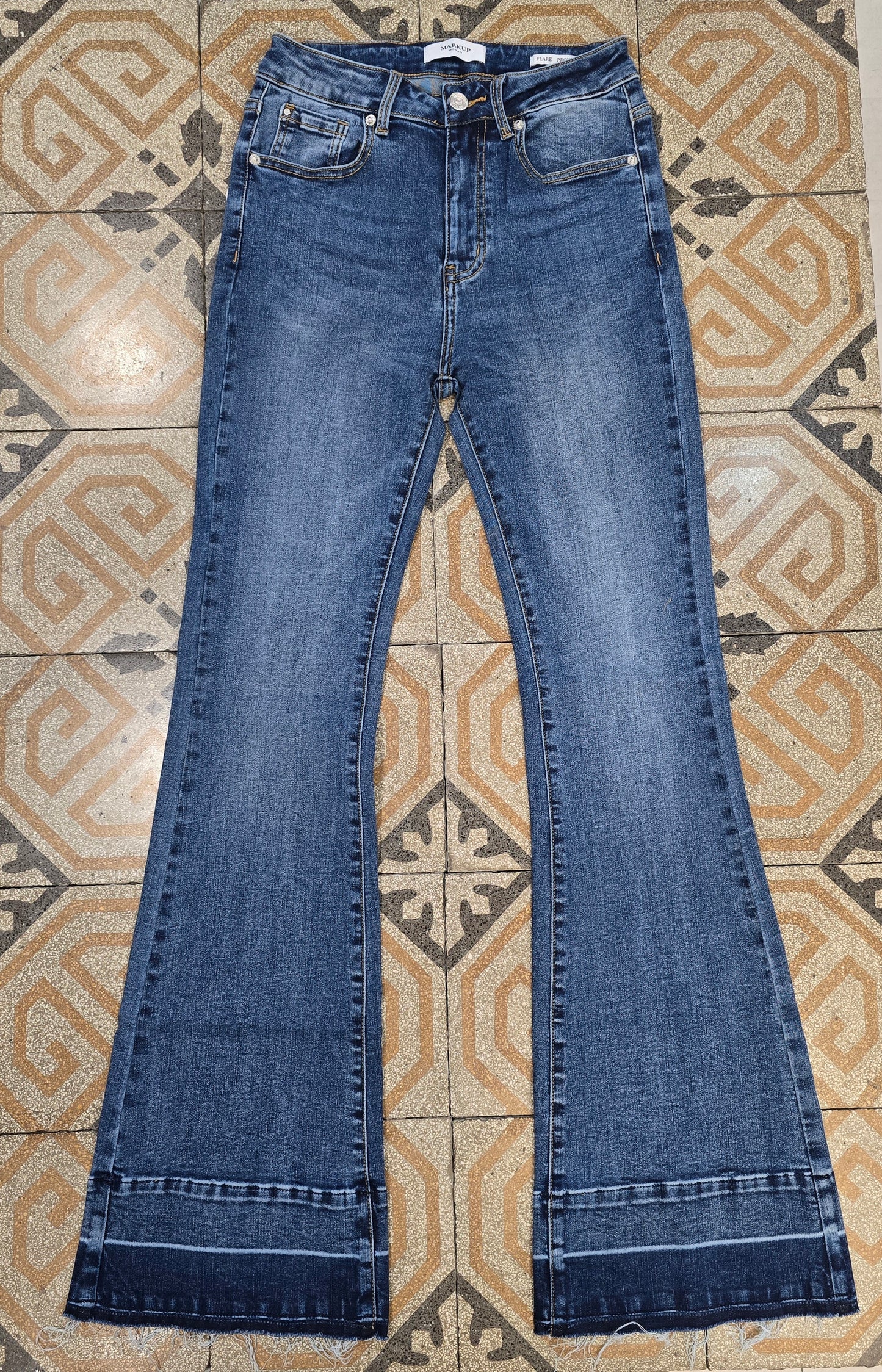 Jeans Elasticizzato Zampa Orlo Sfrangiato Blu Medio