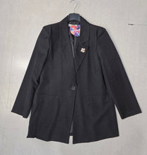 Carica l&#39;immagine nel visualizzatore di Gallery, Blazer over

