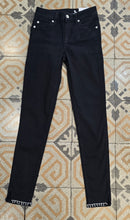 Carica l&#39;immagine nel visualizzatore di Gallery, Jeans strass
