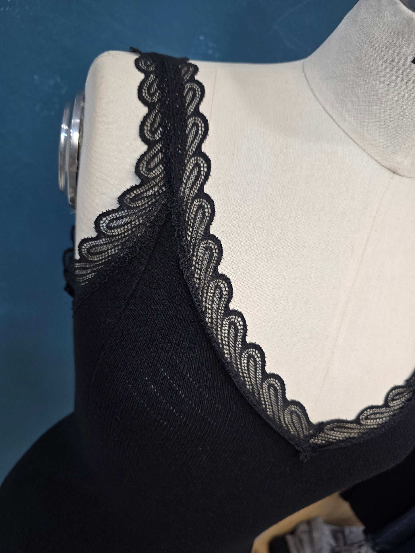 Canotta 50% Viscosa Costine Spallini Pizzo Scollatura