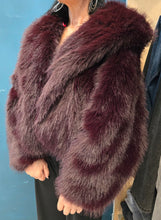 Carica l&#39;immagine nel visualizzatore di Gallery, Pelliccia Ecologica Media Cappuccio Gancio Taglia Unica
