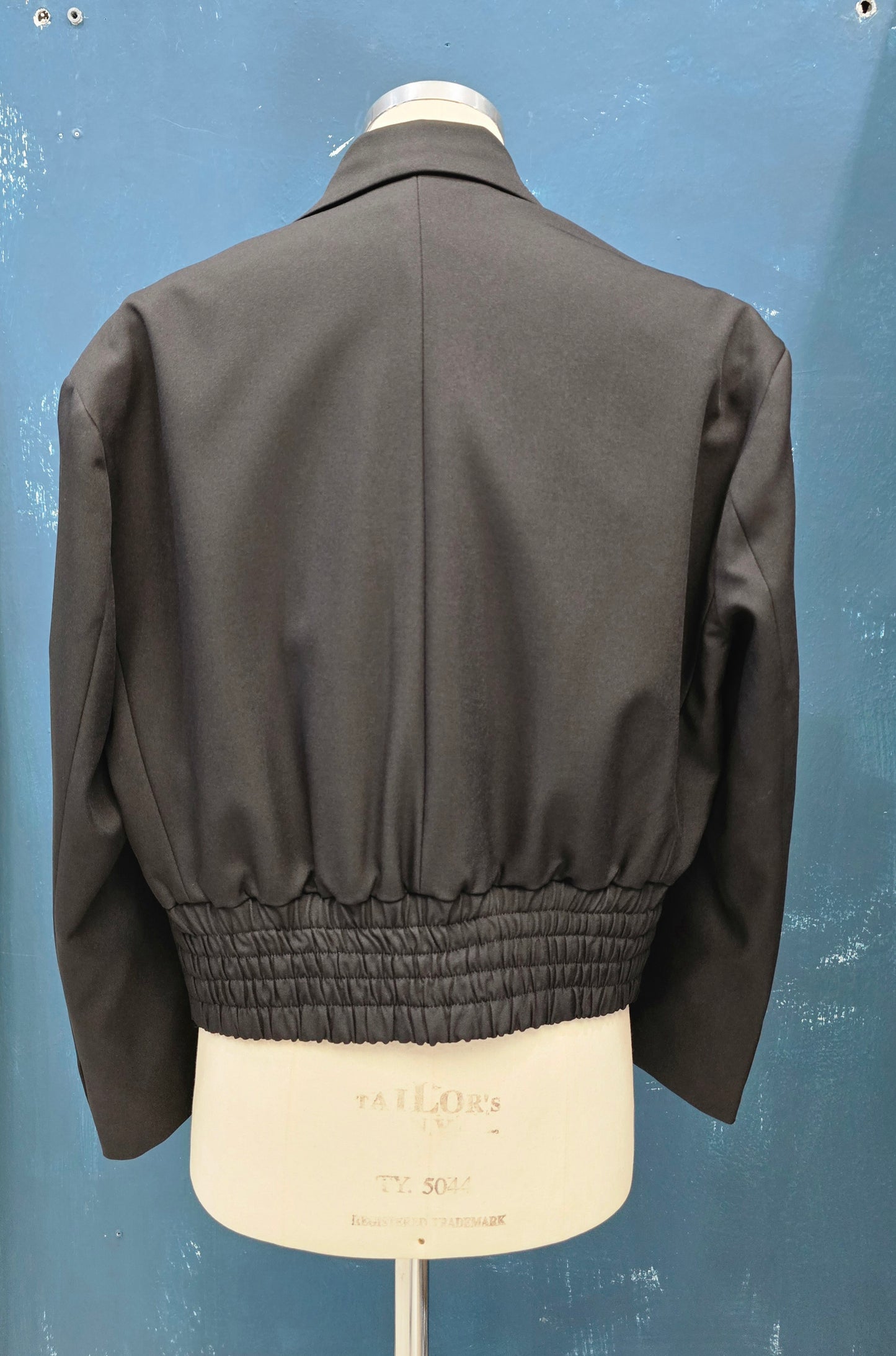 Giacca Bomber Spilla Oro Catena Spalline Imbottite Oversize