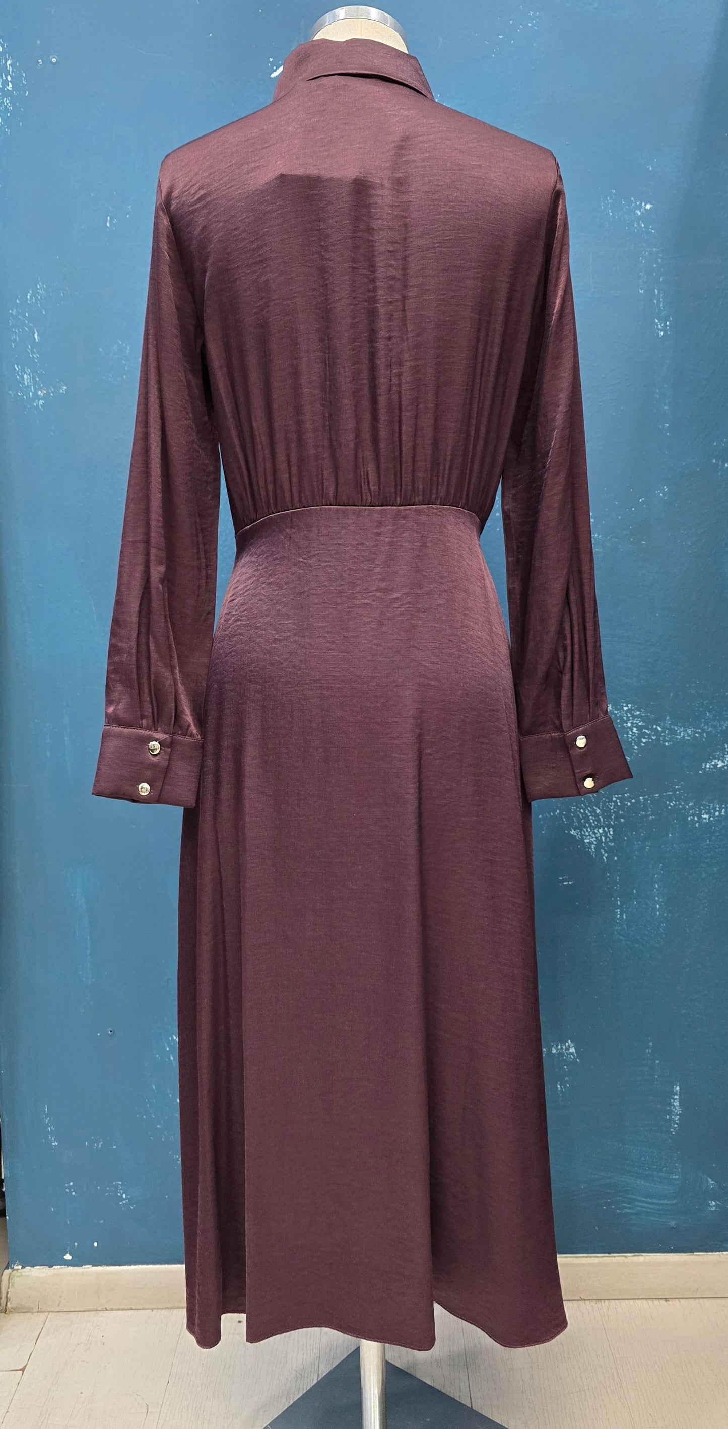 Abito Lungo Raso Chemisier Melanzana Bottoni Dorati