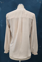 Carica l&#39;immagine nel visualizzatore di Gallery, Camicia Crepe Serafino Svasata Beige
