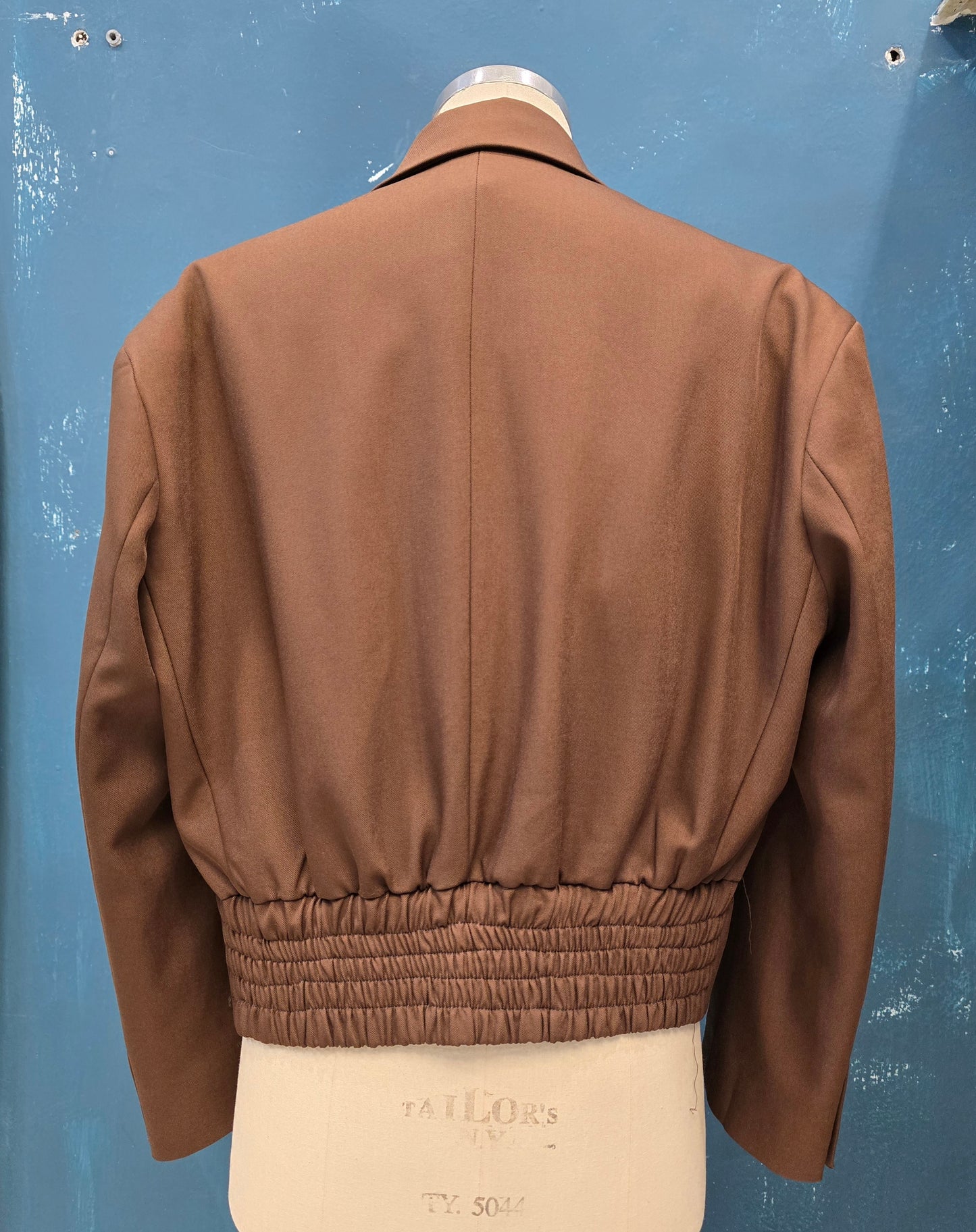 Giacca Bomber Spilla Oro Catena Spalline Imbottite Oversize