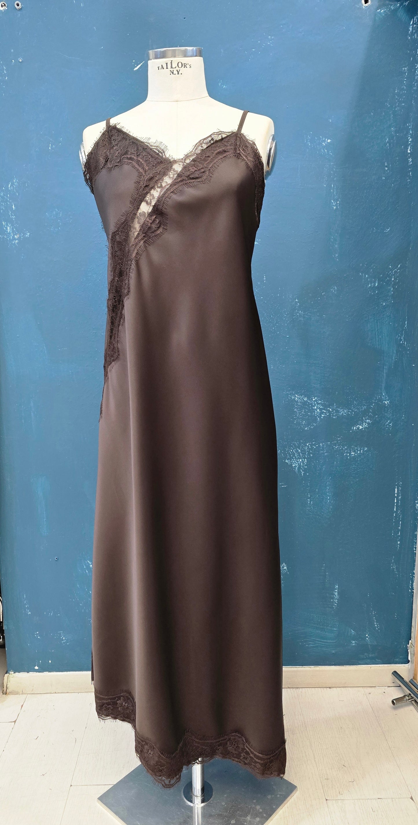 Abito Sottoveste Lungo Orlo Obliquo Spalline Regolabili