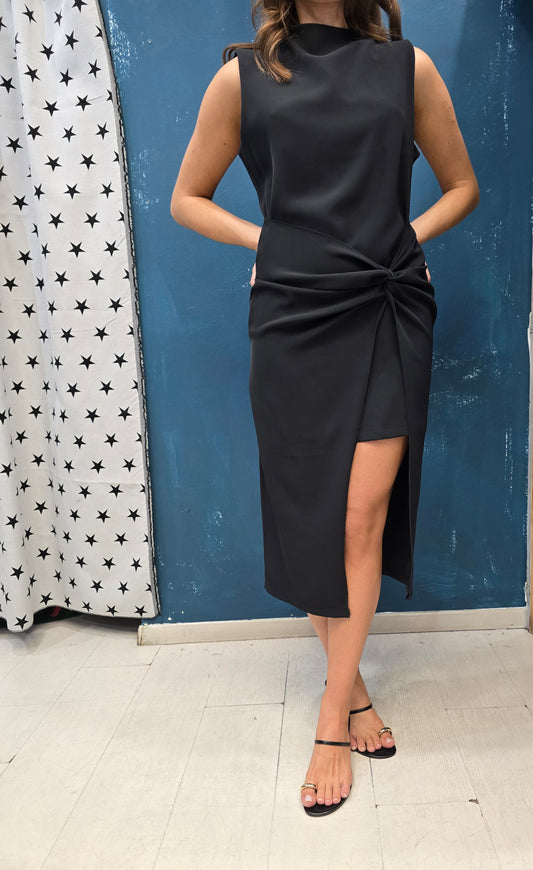 Abito Crepe Smanicato Drappeggio Spacco Laterale Nero