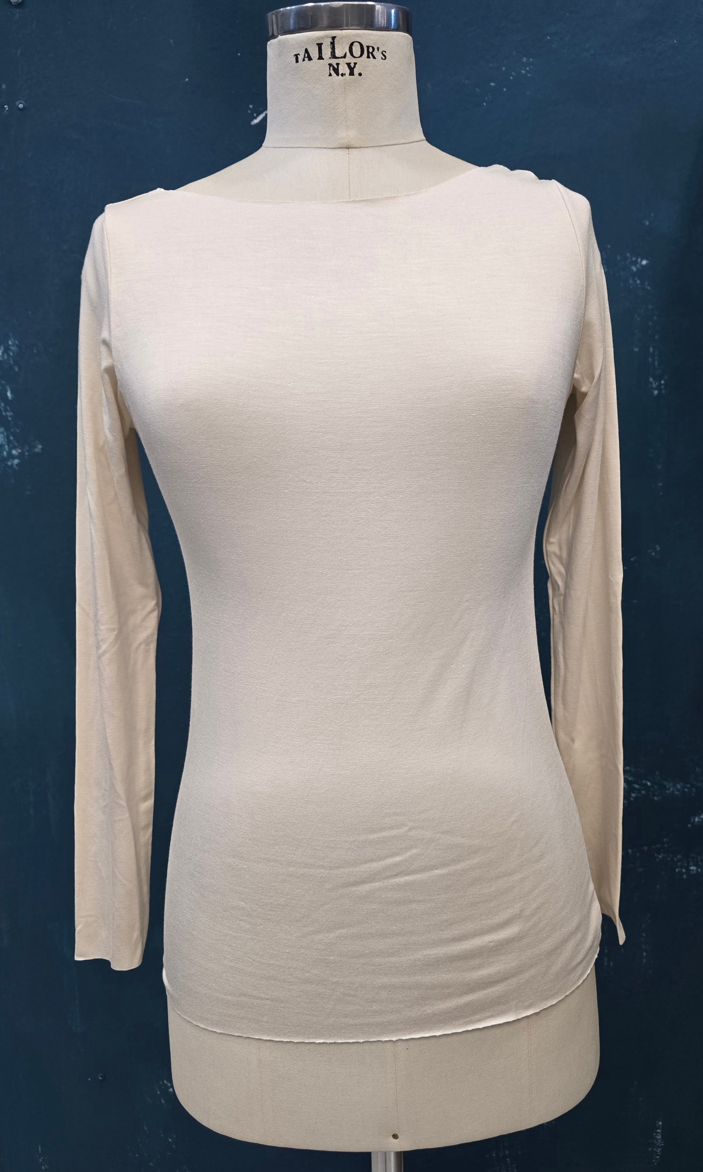 T-Shirt Viscosa Manica Lunga Aderente Taglio Laser