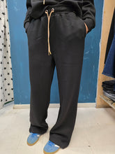 Carica l&#39;immagine nel visualizzatore di Gallery, Pantalone Interlock Gamba Larga Coulisse Strass
