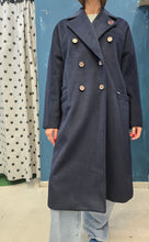 Carica l&#39;immagine nel visualizzatore di Gallery, Cappotto Doppiopetto Lungo Panno Blu Spilla
