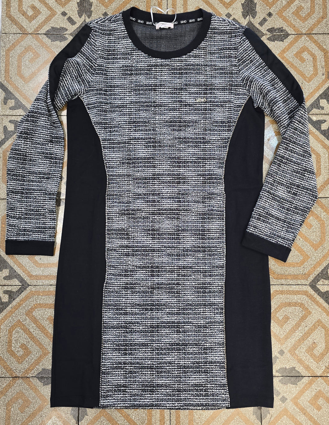 Abito Paricollo Felpa Chanel Strass Taglia 42