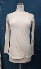 Carica l&#39;immagine nel visualizzatore di Gallery, T-Shirt Cotone Paricollo Appoggiata
