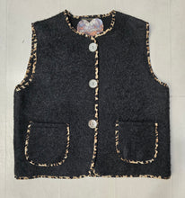 Carica l&#39;immagine nel visualizzatore di Gallery, Gilet Lana Cotta Abbottonato
