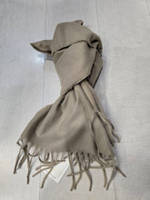 Carica l&#39;immagine nel visualizzatore di Gallery, Sciarpa Spigata Cammello Tono su Tono
