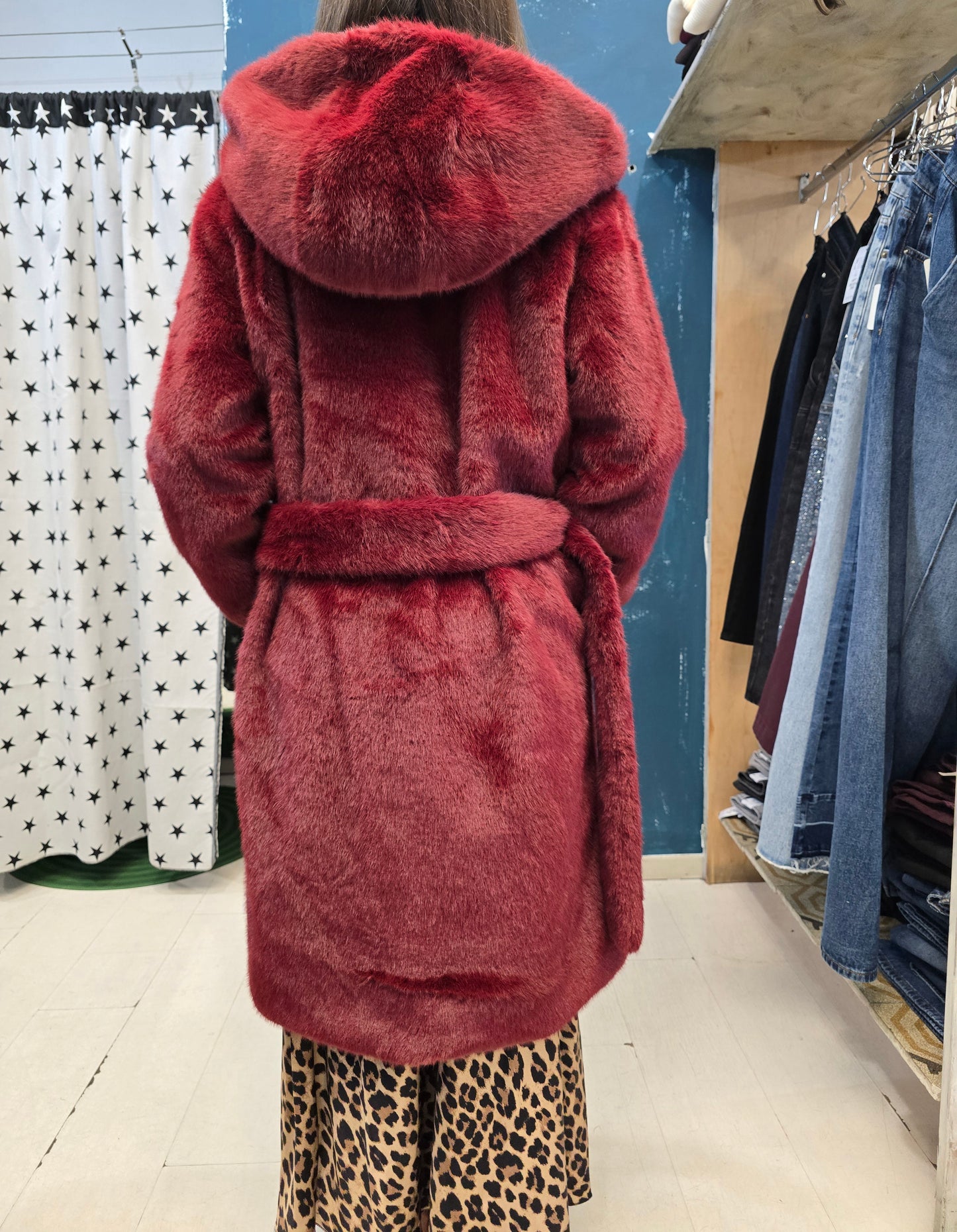 Cappotto Lungo Ecopelliccia Cappuccio Cintura