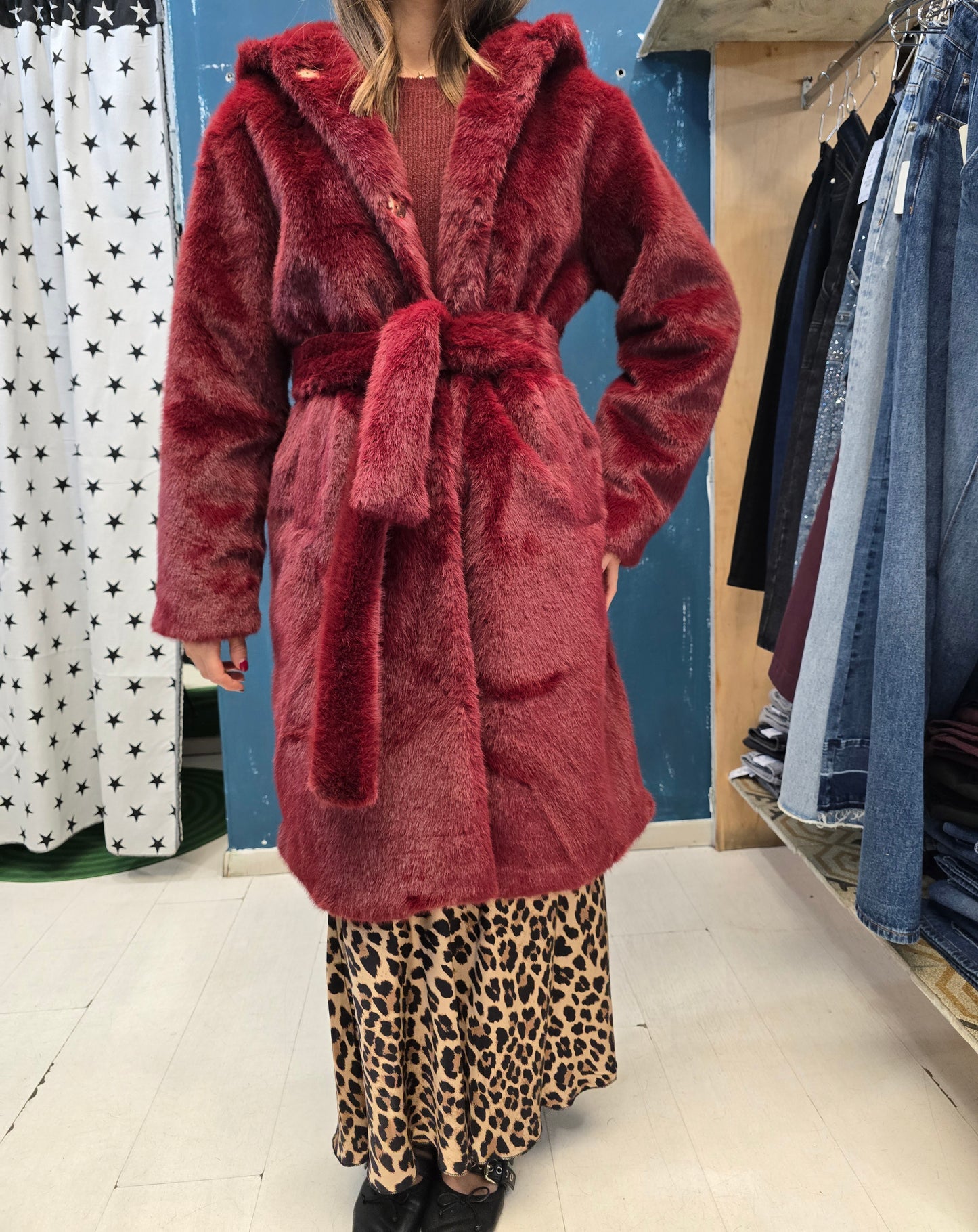 Cappotto Lungo Ecopelliccia Cappuccio Cintura