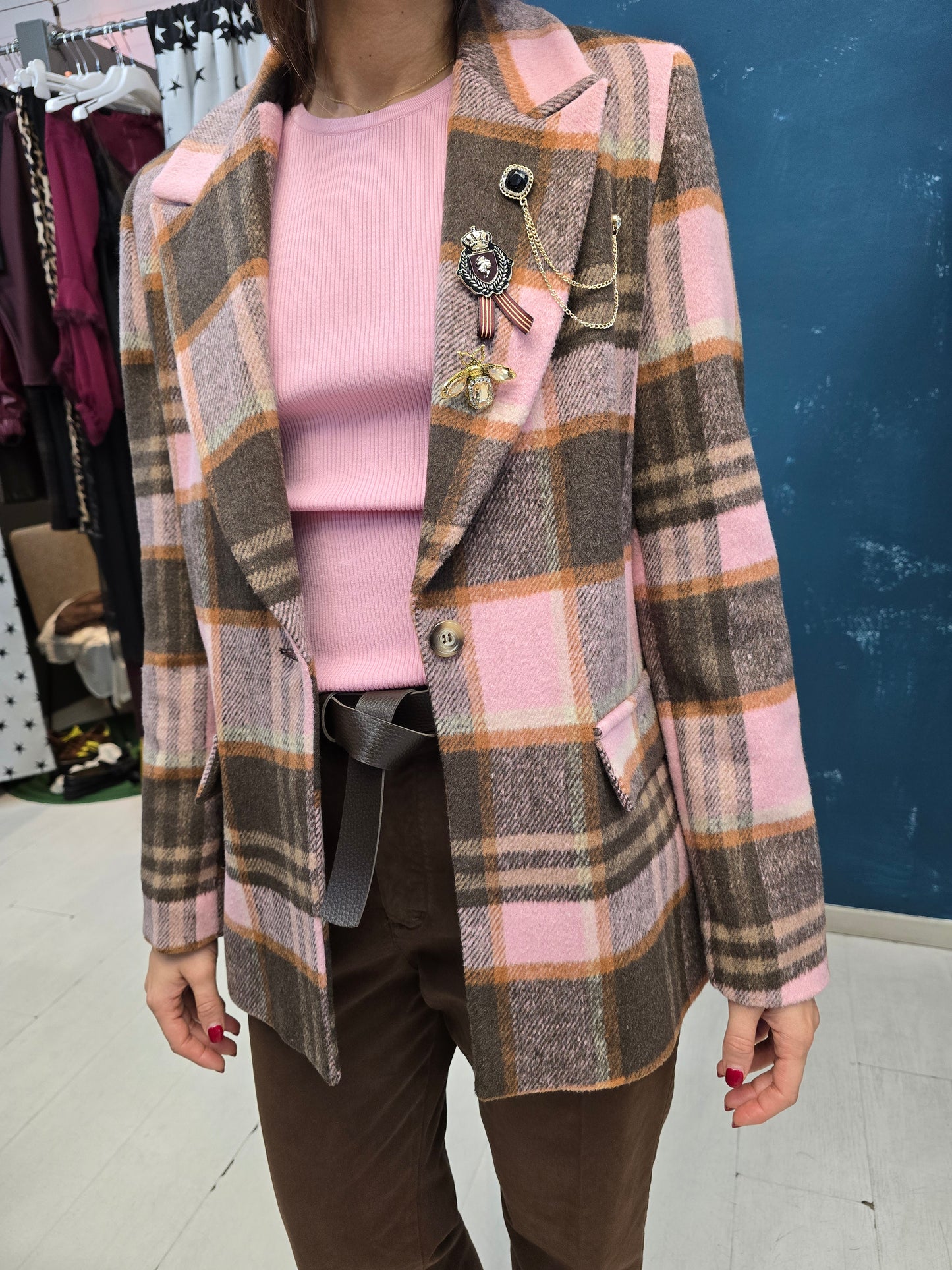 Giacca Pannetto Pesante Quadrettoni Spille Applicate