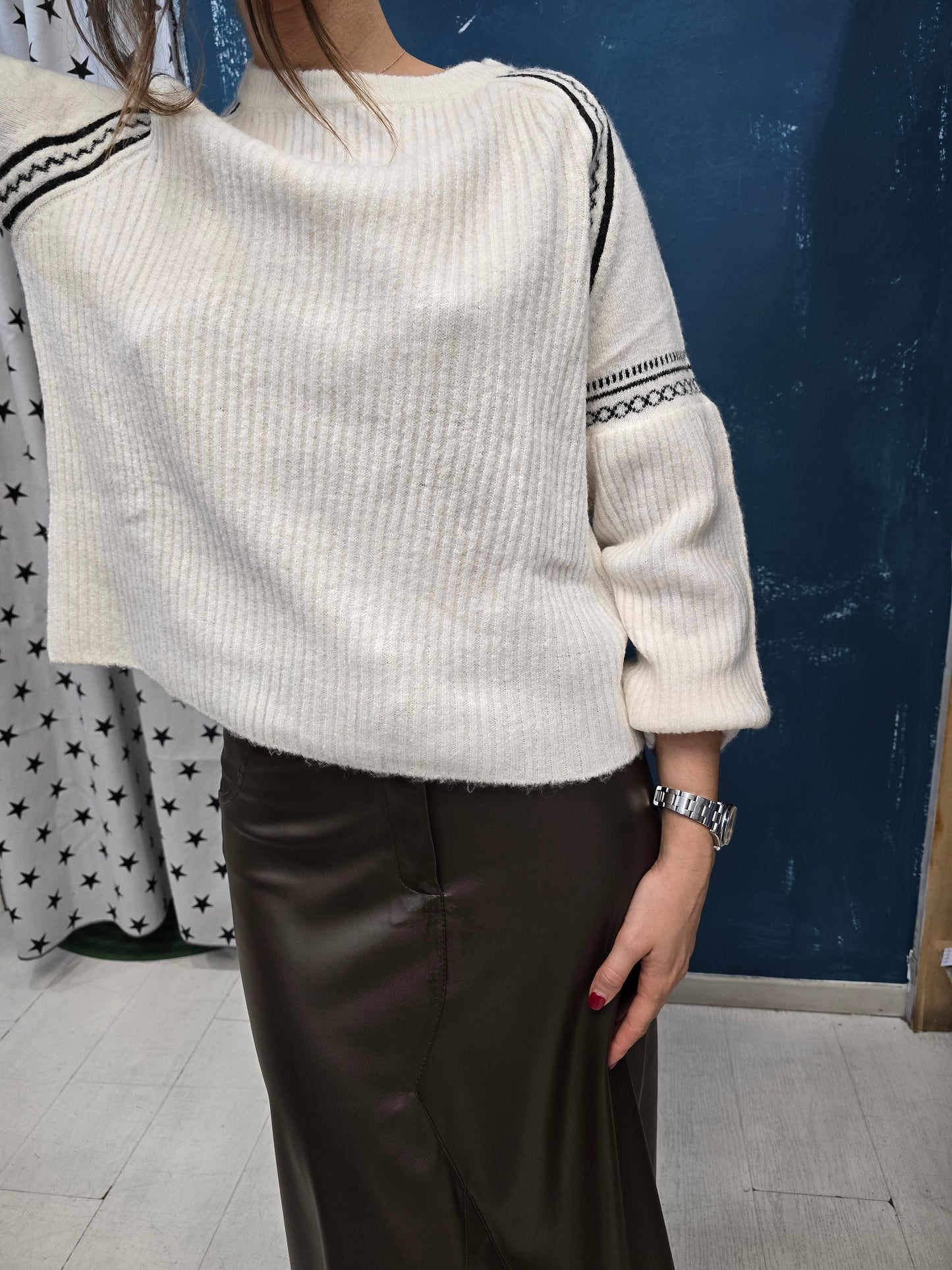 Maglia Paricollo Costa Larga Manica Bombata Greca Rifinitura Bianco