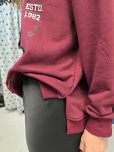 Carica l&#39;immagine nel visualizzatore di Gallery, Felpa Paricollo Garzato Stampa Rilievo
