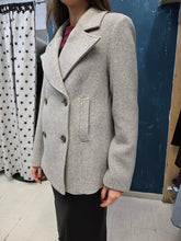 Carica l&#39;immagine nel visualizzatore di Gallery, Cappotto Corto Doppiopetto Spigato Lana
