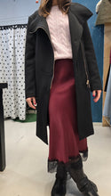 Carica l&#39;immagine nel visualizzatore di Gallery, Cappotto Lungo Pannetto Zip Laterale Nero
