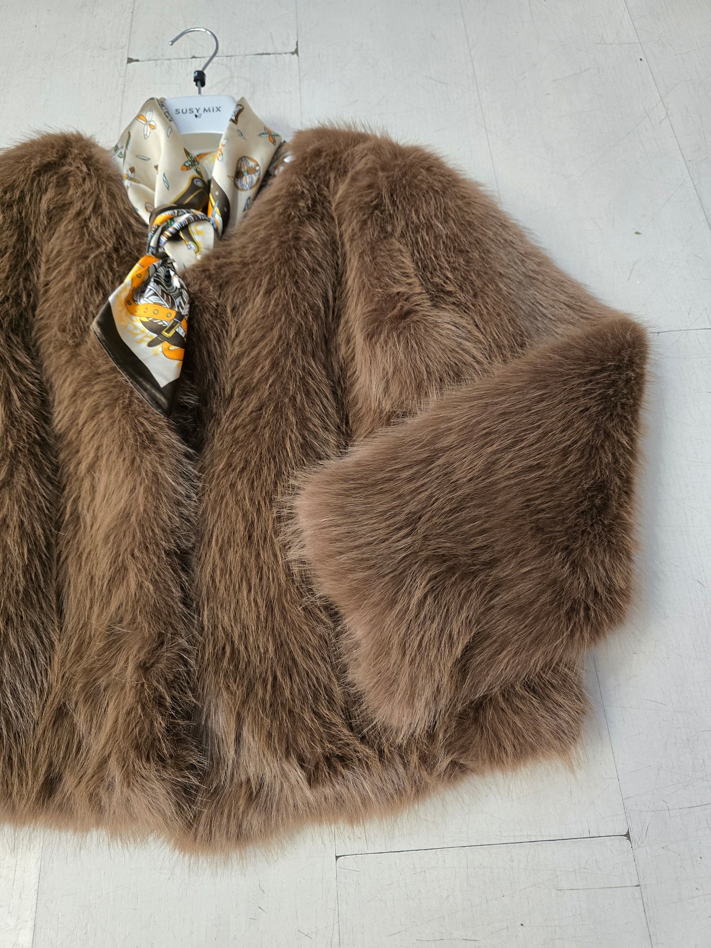 Pelliccia Ecologica Corta Senza Collo Foulard