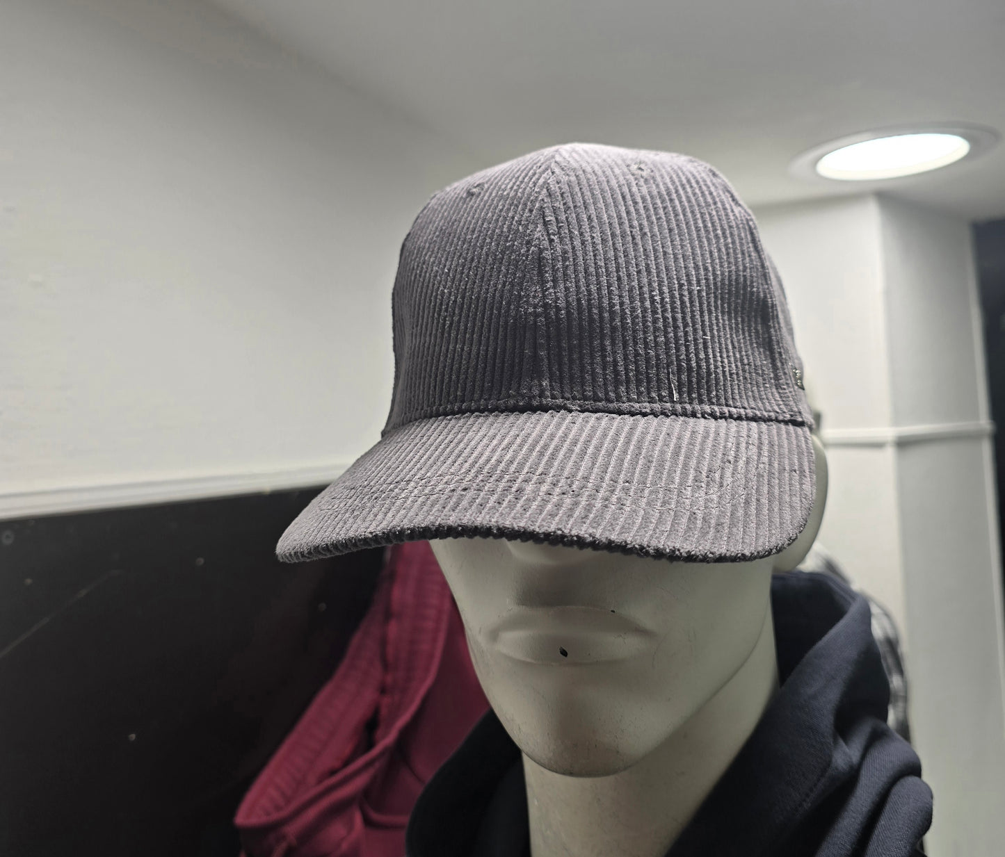 Cappello Velluto Millerighe Tesa