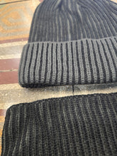 Carica l&#39;immagine nel visualizzatore di Gallery, Set Cappello Collo Costa Inglese Melange
