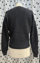 Carica l&#39;immagine nel visualizzatore di Gallery, Maglia Incrociata a Coste Geometrica
