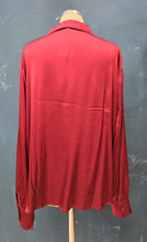 Carica l&#39;immagine nel visualizzatore di Gallery, Camicia Curvy Raso Elasticizzato
