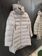 Carica l&#39;immagine nel visualizzatore di Gallery, Piumino ecologico
