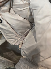 Carica l&#39;immagine nel visualizzatore di Gallery, Piumino ecologico
